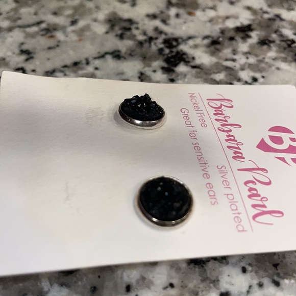 🍍Lot of two sets of earrings NWT - Picture 3 of 6